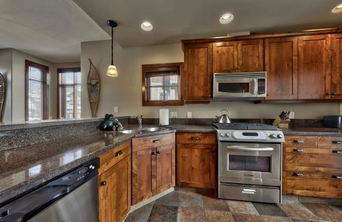 Sun Peaks House | Trappers Landing #27 By Bear Country
