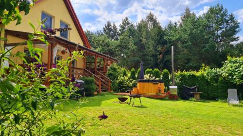 Januszkowo House | Trasą S7 w 2h z Warszawy i Gdanska, Jadamowo holidaymazury, jacuzzi, jezioro