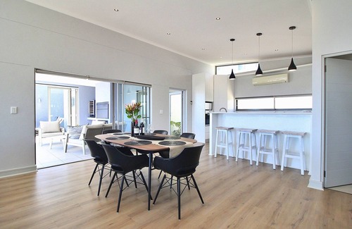 Helderberg Rural House | Traumhaus mit Aussicht, Pool und Fitnessraum in Strandnähe