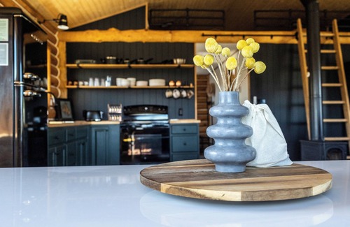 Greybull Cabin | Traut Cabin - Mountain Views & Family Friendly