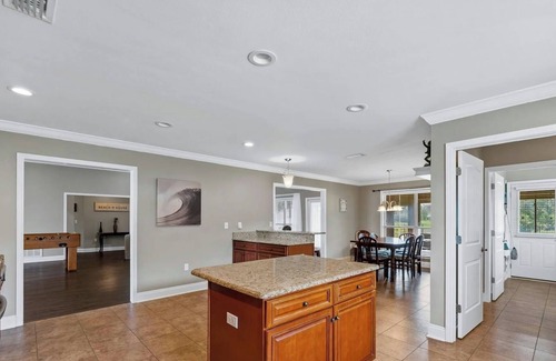 Foley House | Travel Ball-Soccer-Travel Nurses-OWA & Tanger Mall