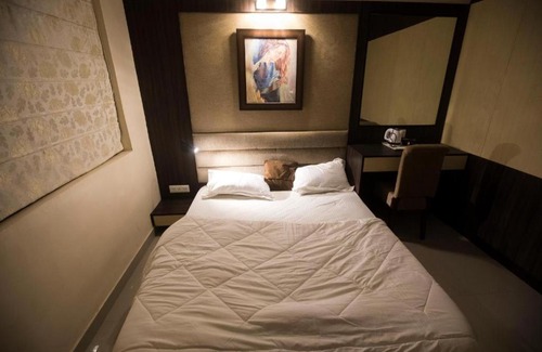 Batanagar Apartment | Travel Buddy Backpackers