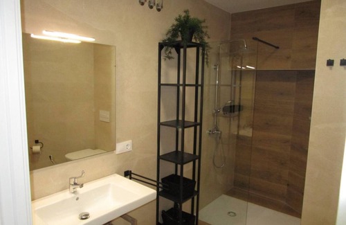 Safranar Apartment | Travel Habitat Patraix Suite with Terrace