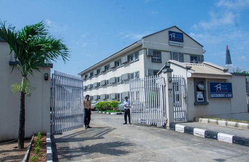 Ajah Hotel | Travel House Hotel, Lekki