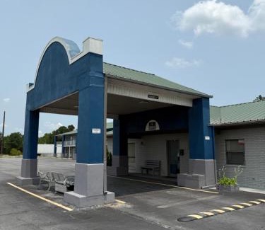 Hazen Hotel | Travel Inn