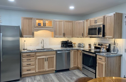 Bellefonte House | Travel Nurses: Charming 2-bedroom hillside haven near PSU
