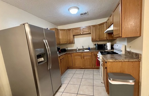Kenner - Louis Armstrong International Airport House | Travel Nurses/Corporate Housing