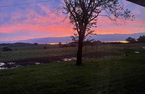 Elkland House | Travel Trailer Farm Getaway!