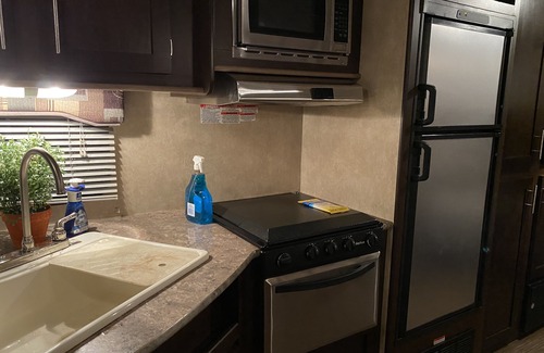 Yreka House | Travel Trailer on 125 acres to relax and take walks