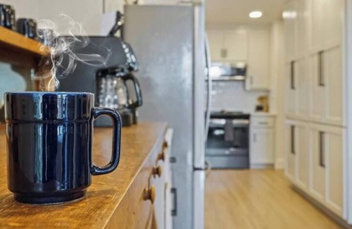 Edmond House | Traveler's House