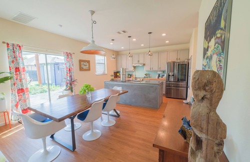 McNeil House | Traveler's Oasis: Cozy HavennRoom for rent with shared common areas