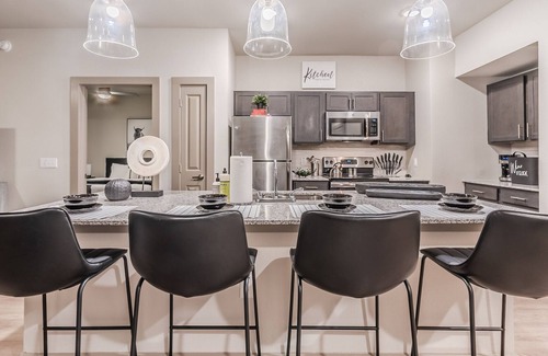 Irving Apartment | Traveler's Paradise Lux Apt w/ Backyard + more!
