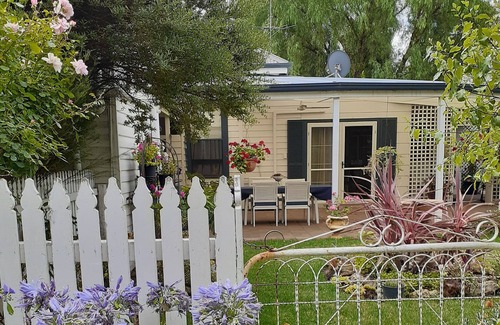Penola Bed & Breakfast | Traveler's Rest - Bed & Breakfast Supplies