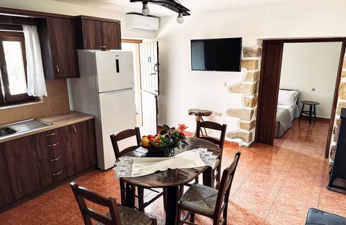 Panethimos House | Travelers & Hikers Delight House On Way To Sougia