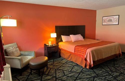 Beatrice Hotel | Travelers Lodge Beatrice