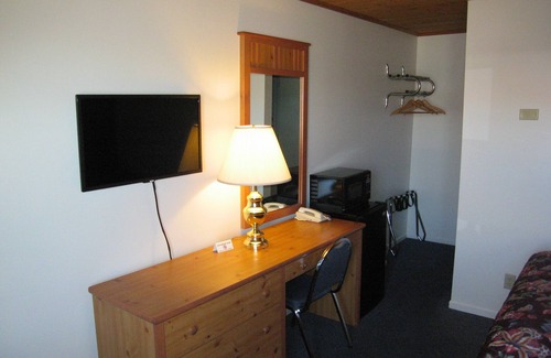 Marshall Hotel | Travelers Lodge Motel Marshall