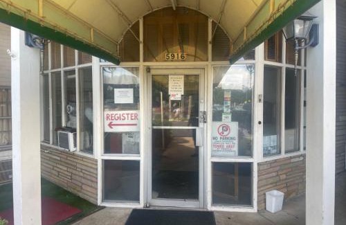 Huntington Hotel | Travelers Motel