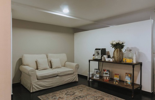 El Tesoro Apartment | Travelers Orange Suites