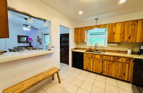 Florida Shores House | Travelers Palm Beachy Paradise
