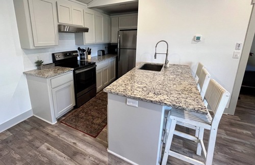 Greater Belhaven Apartment | Traveler’s Refuge, Traveler's Refuge