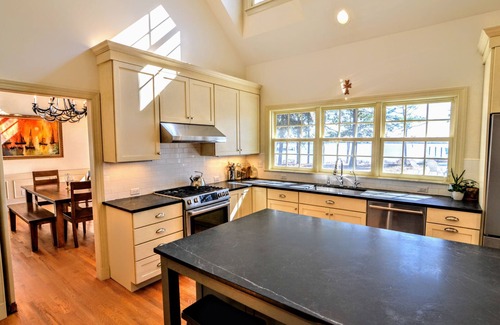 Easton House | Travelers Rest Spacious 5BR Pool riverfront Pier charming Easton Saint Michaels