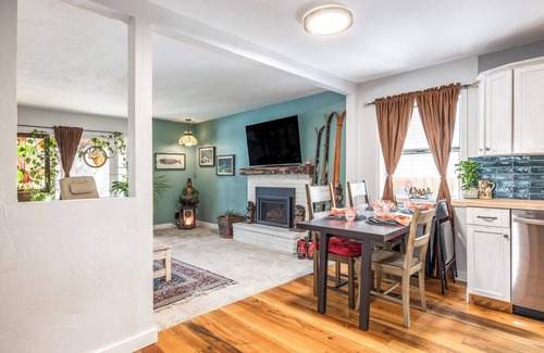 Heber House | Travelers Retreat, walking distance to down town Heber City