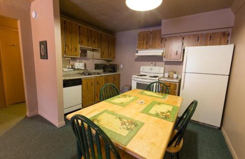 Drummondville Hotel | Travelodge by Wyndham Drummondville