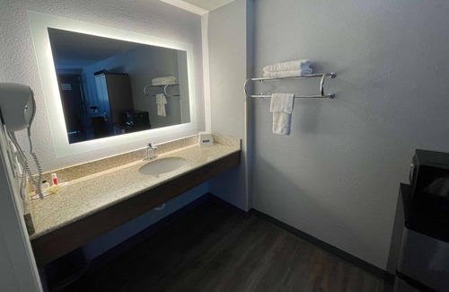 Charles Town Hotel | Travelodge By Wyndham Charles Town/Harpers Ferry