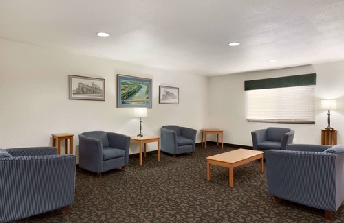 Belen Hotel | Travelodge by Wyndham Belen