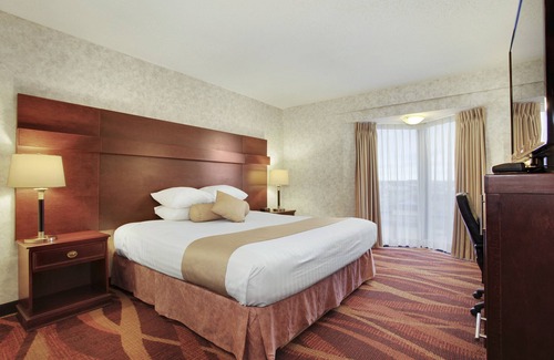 Lloydminster Hotel | Travelodge by Wyndham Lloydminster