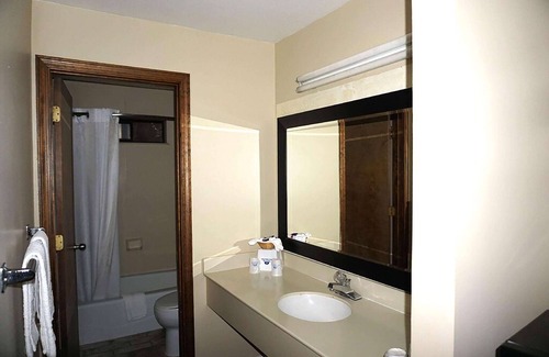 Concord Hotel | Travelodge by Wyndham Concord