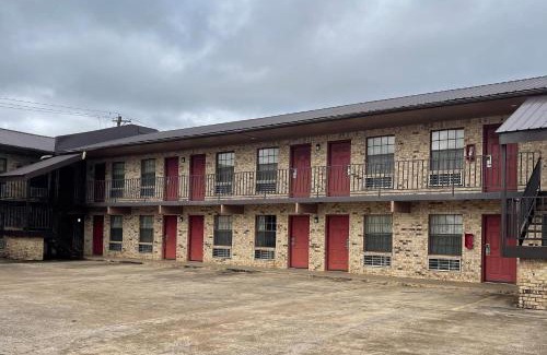 Dumas Hotel | Travelodge by Wyndham Dumas Arkansas