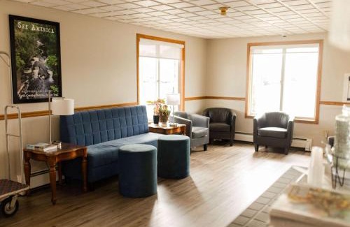 Escanaba Hotel | Travelodge by Wyndham Escanaba