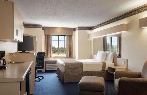 Fort Scott Hotel | Travelodge by Wyndham Fort Scott