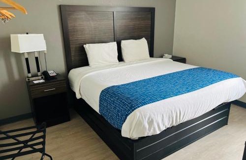 Kerr Hotel | Travelodge by Wyndham Gallipolis