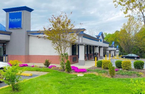 Russett Hotel | Travelodge by Wyndham Laurel Ft Meade Near NSA