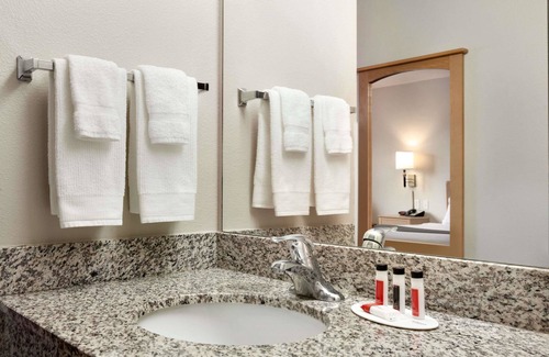 Milford Hotel | Travelodge by Wyndham Milford
