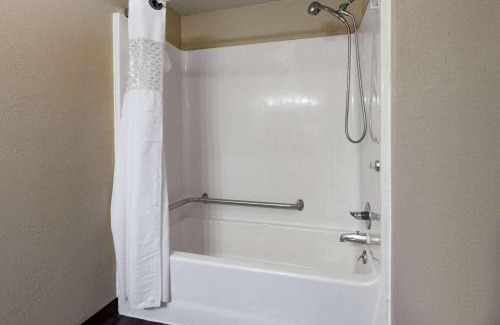 Monroe Hotel | Travelodge by Wyndham Monroe