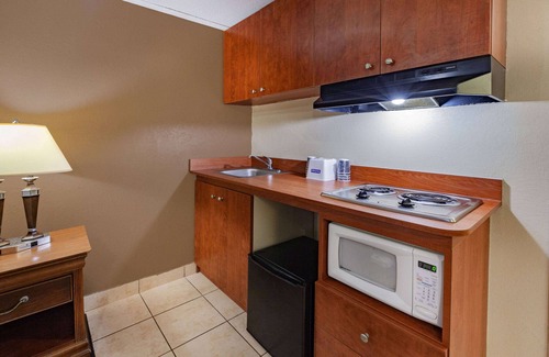 Monroe Hotel | Travelodge by Wyndham Monroe