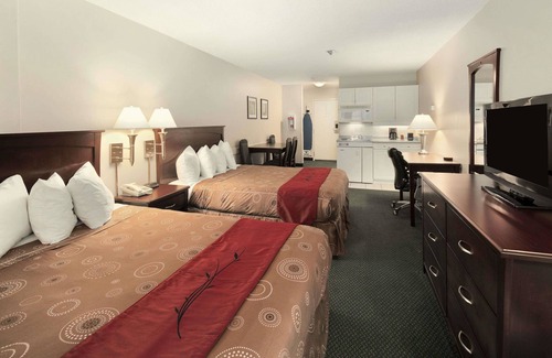 Regional District of Nanaimo Hotel | Travelodge by Wyndham Nanaimo