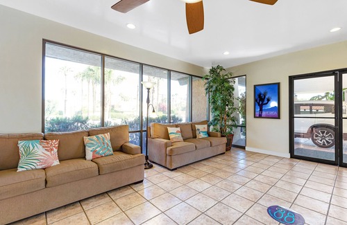 Twin Palms Hotel | Travelodge by Wyndham Palm Springs