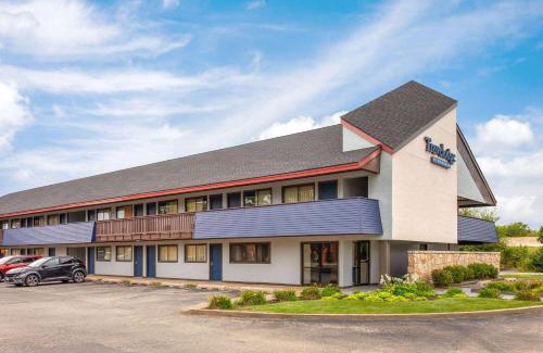 Peoria Hotel | Travelodge by Wyndham Peoria