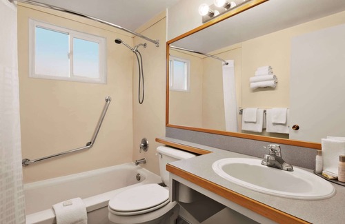 Quesnel Hotel | Travelodge by Wyndham Quesnel