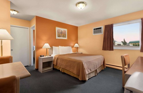 Quesnel Hotel | Travelodge by Wyndham Quesnel