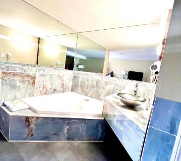 Downtown Reno Hotel | Travelodge by Wyndham Reno