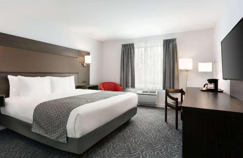 Rigaud Hotel | Travelodge by Wyndham Rigaud