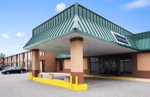 Mongo Hotel | Travelodge by Wyndham Sturgis