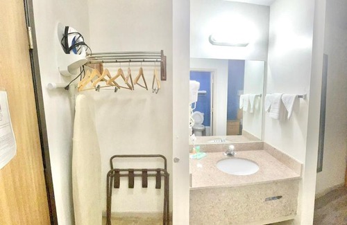 Junction City Hotel | Travelodge by Wyndham Junction City