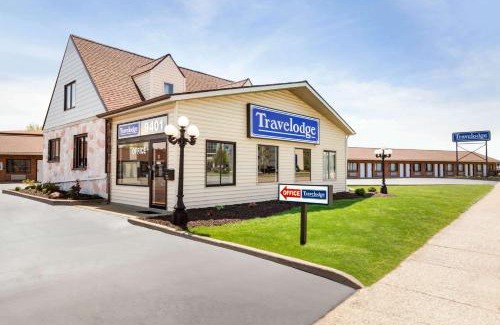 Niagara Falls Hotel | Travelodge by Wyndham Niagara Falls - New York