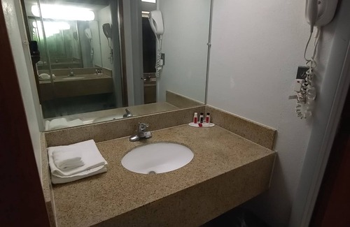 Petersburg Hotel | Travelodge by Wyndham Petersburg